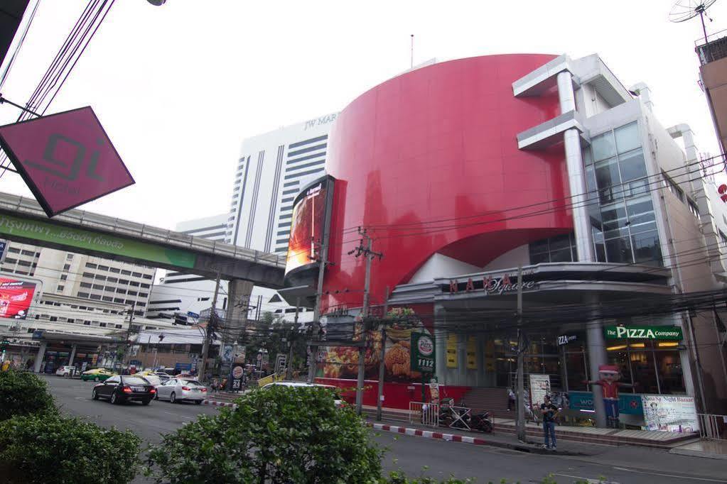 天空公寓 曼谷 外观 照片
